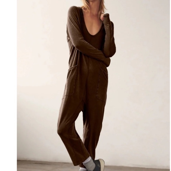 Free People Movement Long Sleeve Hot Shot Onesie in Dark Espresso sz Medium NWT - Picture 5 of 8